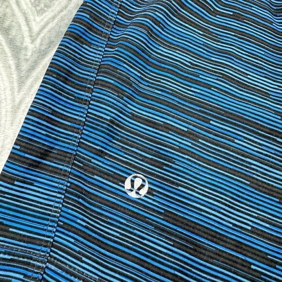 Mens Lululemon Shorts - Picture 3 of 8